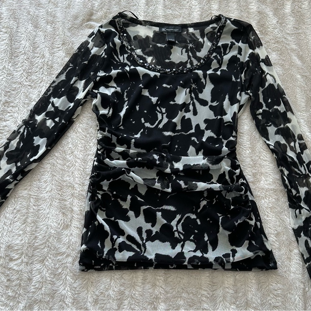 INC Top, mesh sleeves, EUC, only used once.